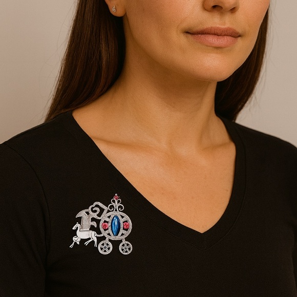 Swarovski Crystals Cinderella Brooch - Picture 5 of 5